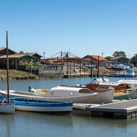 Apartamento T3 Spacieux Sur Jardin, Proche Du Port Et De La *