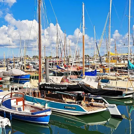 T3 Spacieux Sur Jardin, Proche Du Port Et De La Apartamento *